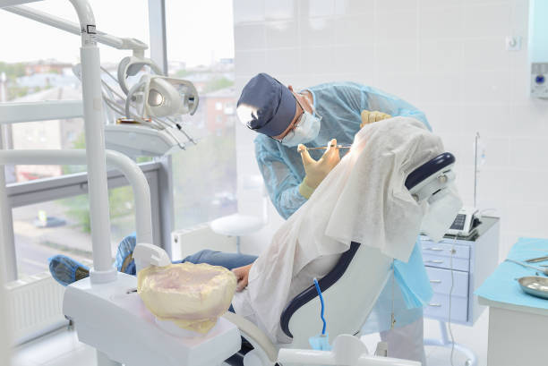 Best Emergency Tooth Extraction in Anahuac, TX
